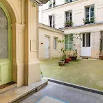 Lovely Apartment In The Heart Of Paris